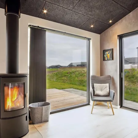 Holiday home Jul - 300m From The Sea By Interhome